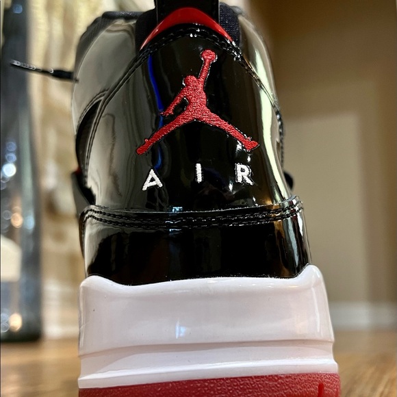 Mens Jordan Flight 45 High Basketball Shoes - Picture 2 of 6